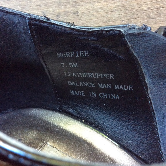 Black patent leather cut-out heel - Picture 6 of 7